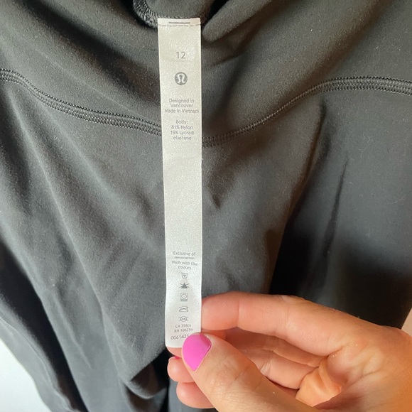 Lululemon Cropped Charcoal Grey Align Legging Size 12 -J - Picture 2 of 6